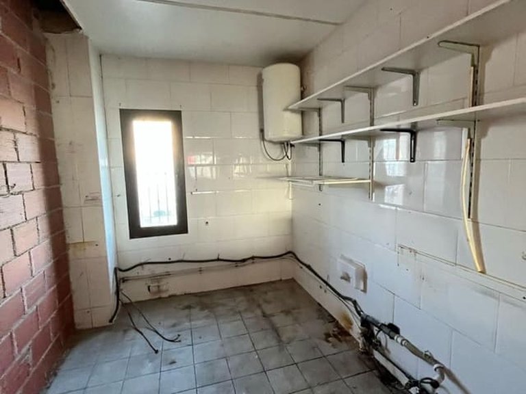 Commercial for Sale in Villamartin, Alicante 22