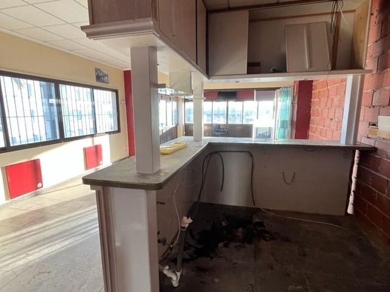 Commercial for Sale in Villamartin, Alicante 26