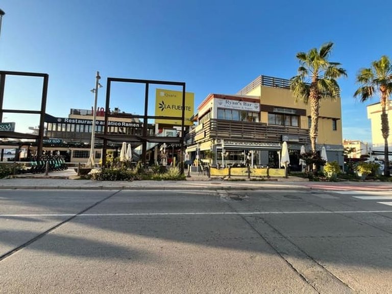 Commercial for Sale in Villamartin, Alicante 28