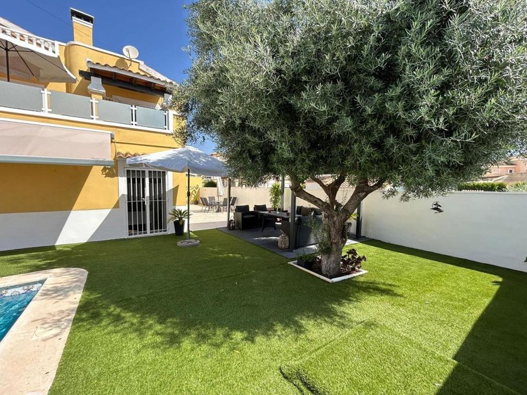 Villa for Sale in San Miguel De Salinas, Alicante 5