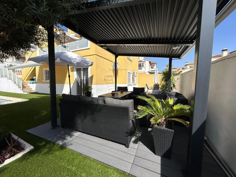 Villa for Sale in San Miguel De Salinas, Alicante 7