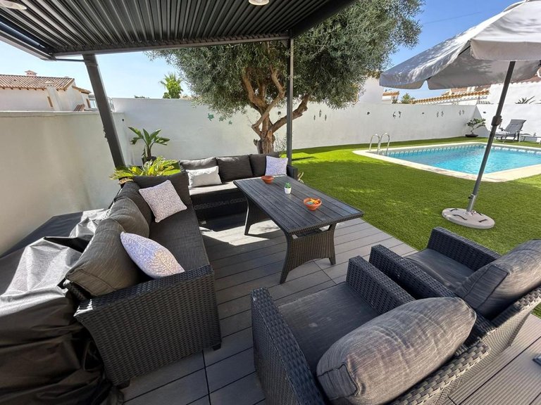 Villa for Sale in San Miguel De Salinas, Alicante 13