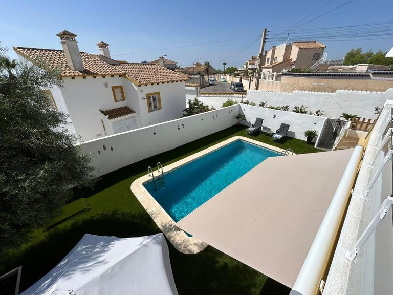 Villa for Sale in San Miguel De Salinas, Alicante 24