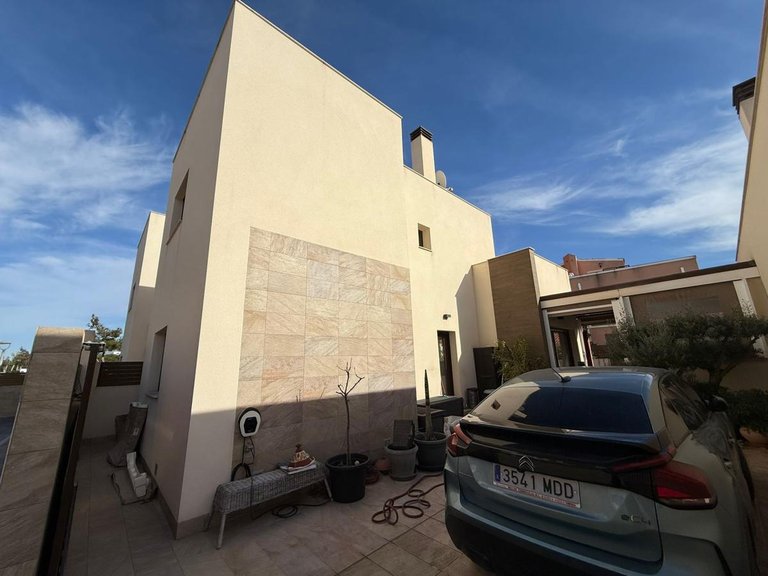 Villa for Sale in Los Montesinos, Alicante 6