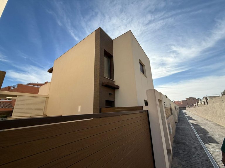 Villa for Sale in Los Montesinos, Alicante 7