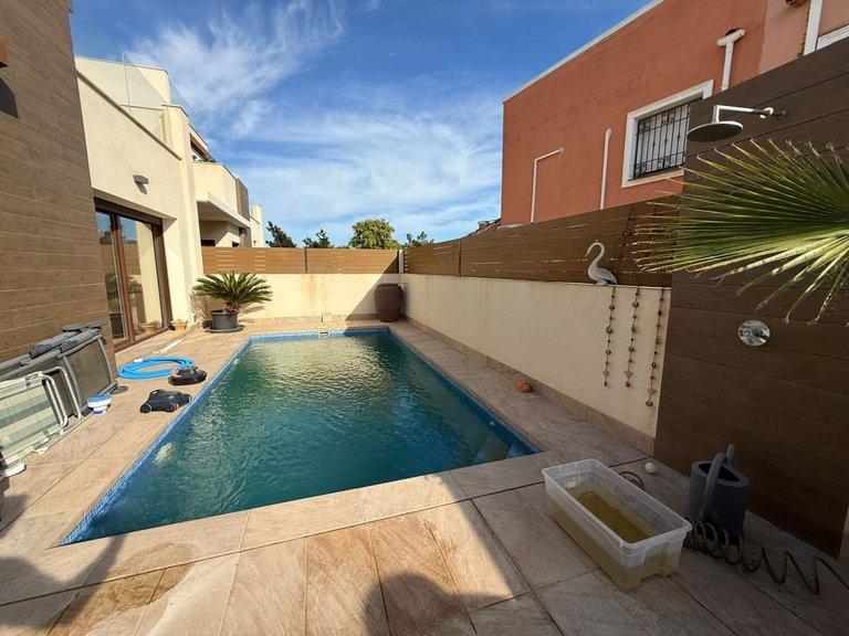 Villa for Sale in Los Montesinos, Alicante 8