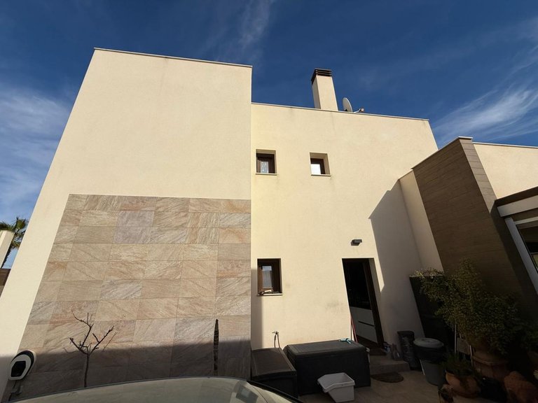 Villa for Sale in Los Montesinos, Alicante 11