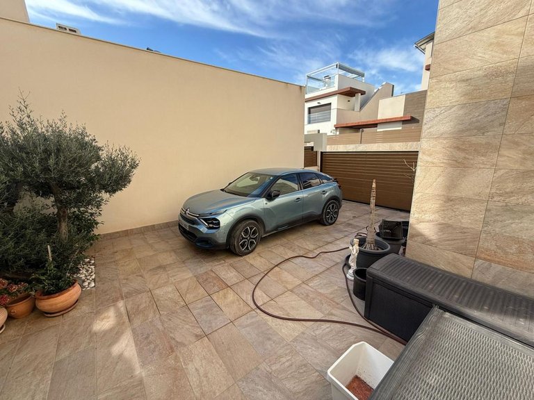 Villa for Sale in Los Montesinos, Alicante 13