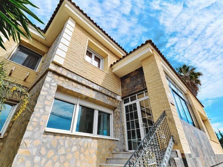 Villa for Sale in Campoamor, Alicante 23