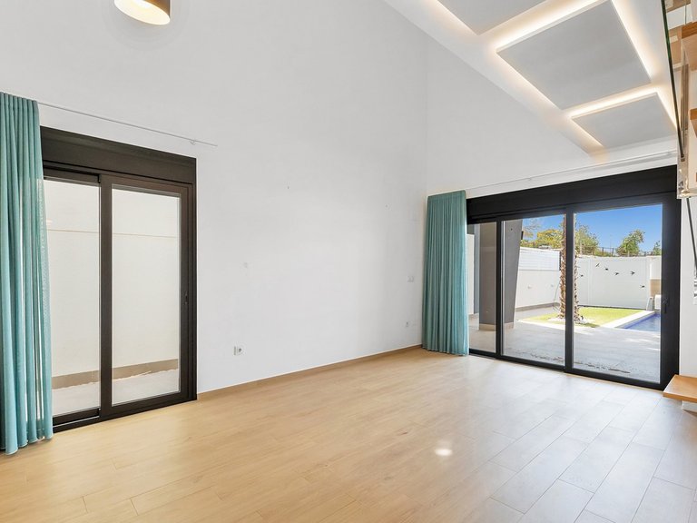 Villa for Sale in Costa Blanca Benijofar, Alicante 3