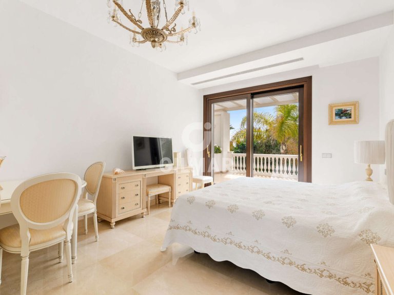 Villa for Sale in Atalaya Isdabe, Malaga 13