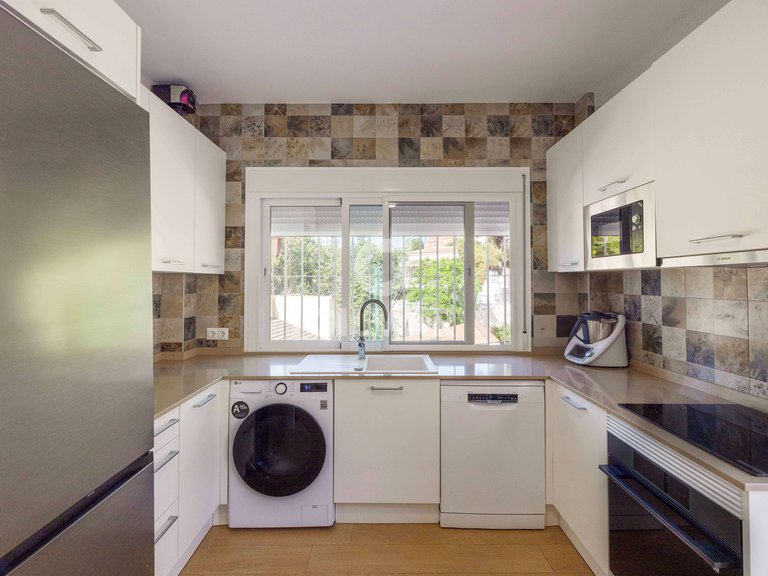 Villa for Sale in MÁlaga, Malaga 12