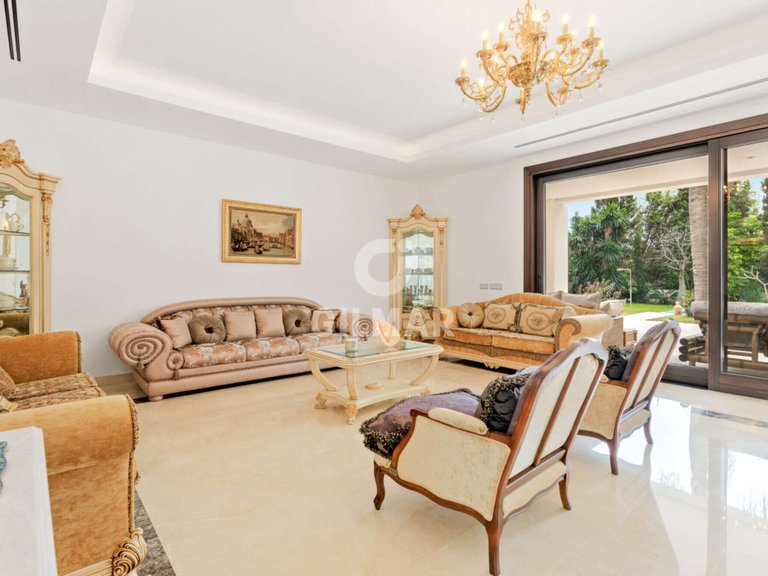 Villa for Sale in Atalaya Isdabe, Malaga 11