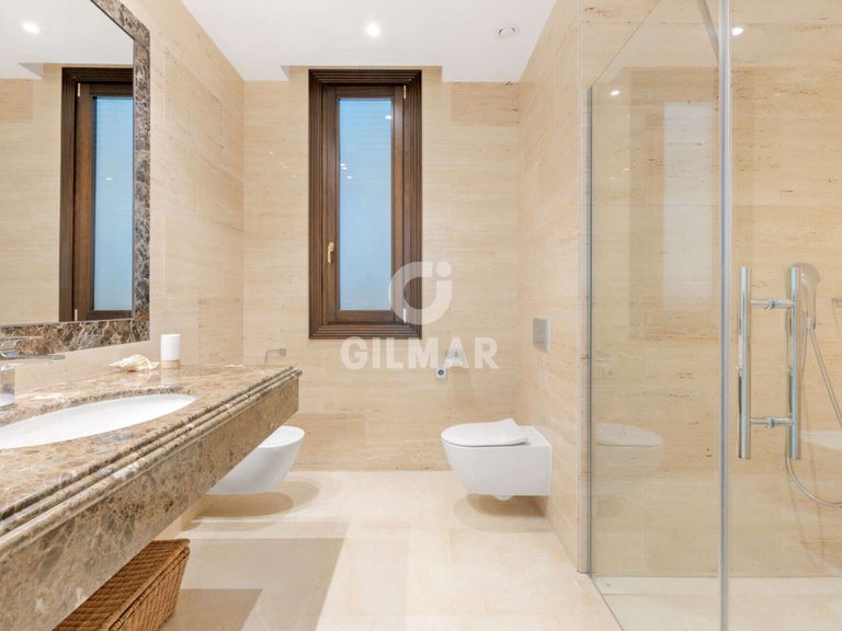 Villa for Sale in Atalaya Isdabe, Malaga 14