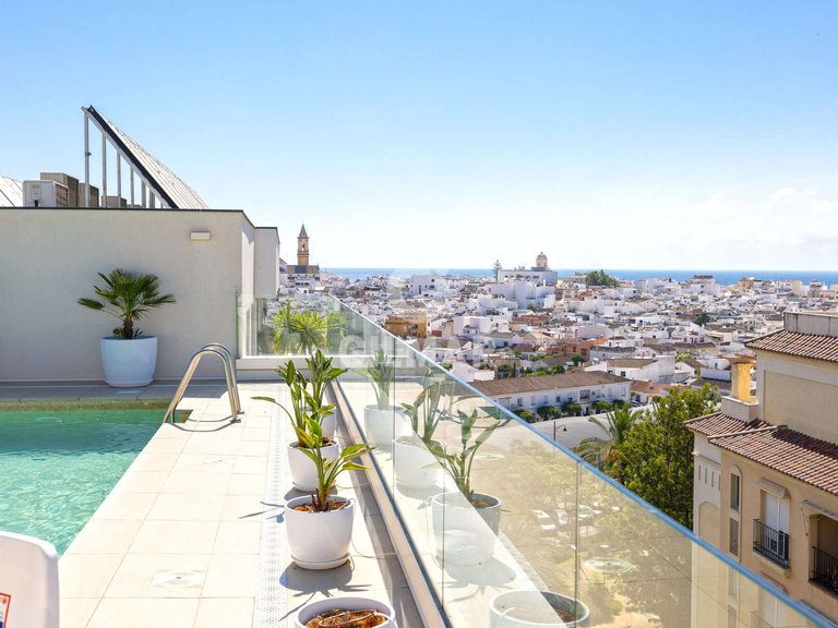 Penthouse for Sale in Estepona, Malaga 1