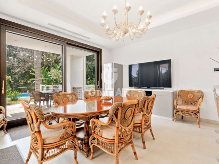 Villa for Sale in Atalaya Isdabe, Malaga 22