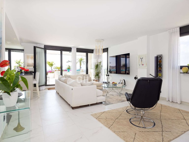 Penthouse for Sale in Estepona, Malaga 16