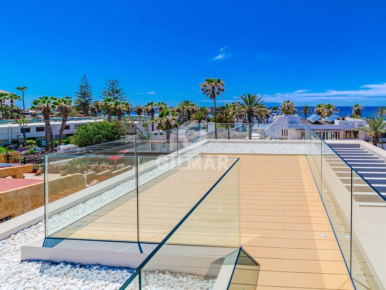 Villa for Sale in Playa De La AmÉricas, Tenerife 12