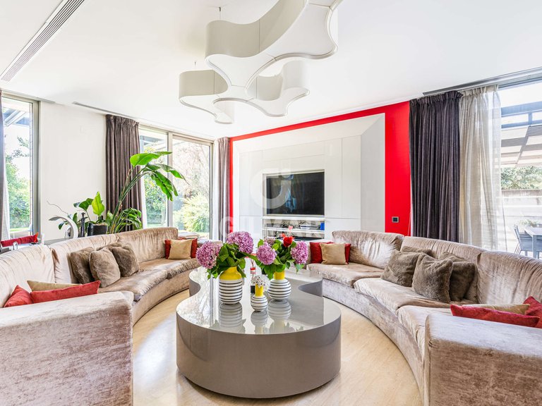 Town House for Sale in Madrid, Madrid 6