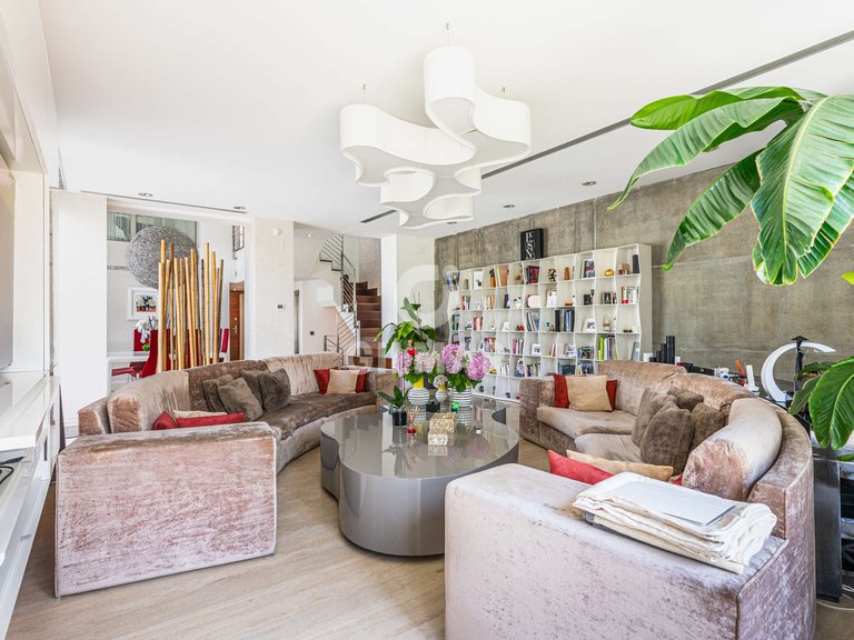 Town House for Sale in Madrid, Madrid 8