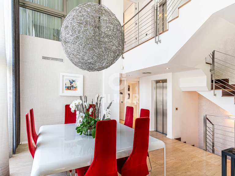 Town House for Sale in Madrid, Madrid 12