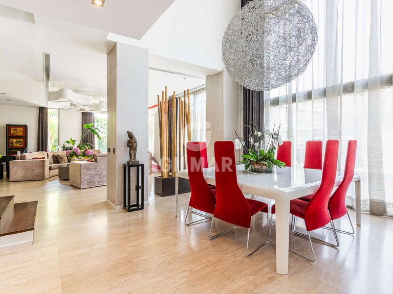 Town House for Sale in Madrid, Madrid 10