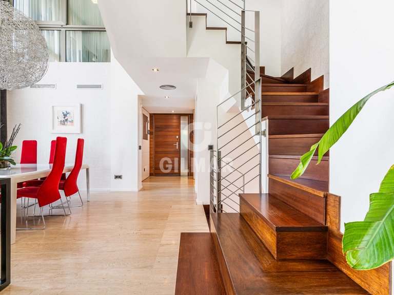 Town House for Sale in Madrid, Madrid 13