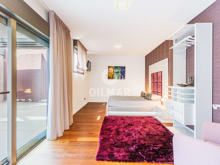 Town House for Sale in Madrid, Madrid 20
