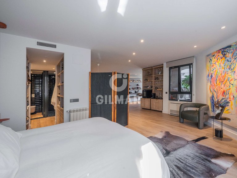Apartment for Sale in Madrid, Madrid 18