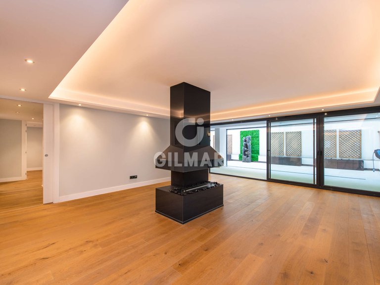 Apartment for Sale in Madrid, Madrid 8