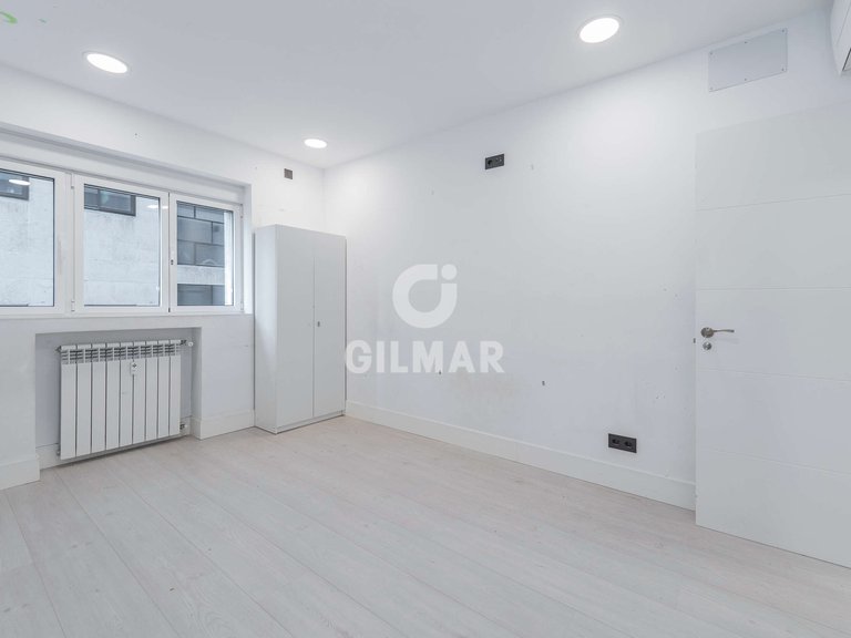 Apartment for Sale in Madrid, Madrid 28