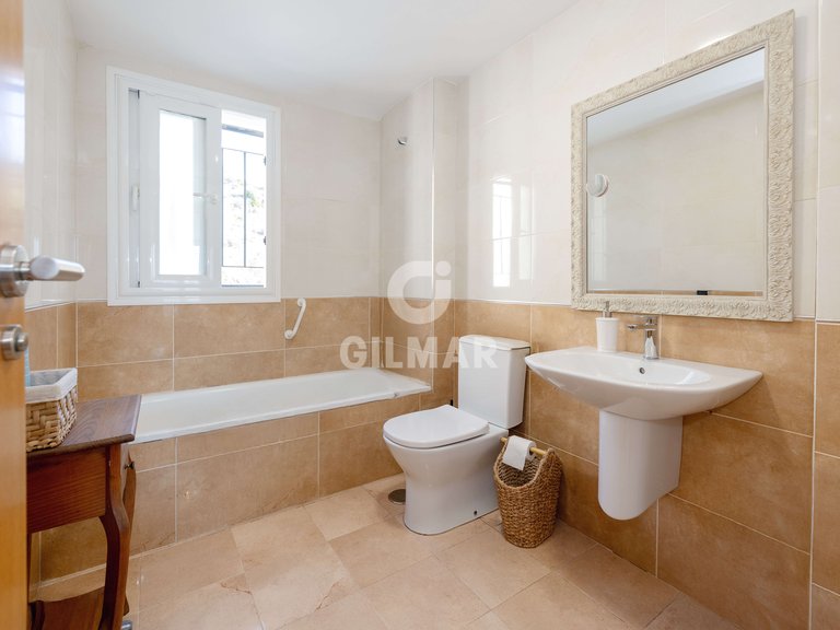 Penthouse for Sale in Fuengirola, Malaga 26