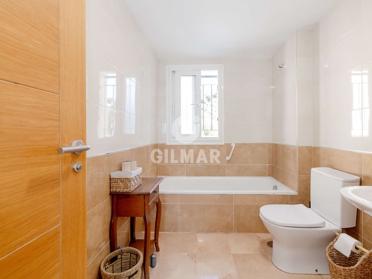 Penthouse for Sale in Fuengirola, Malaga 25