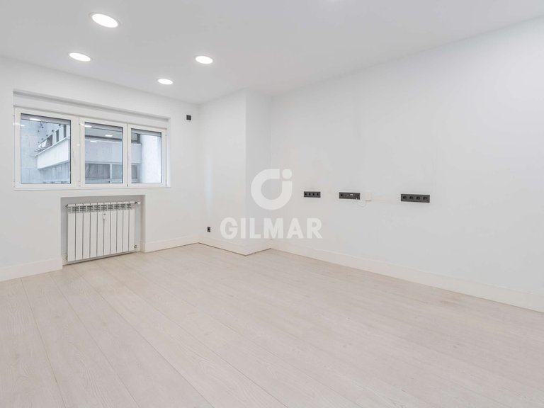 Apartment for Sale in Madrid, Madrid 5