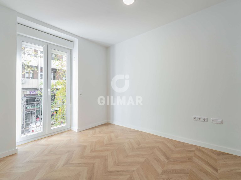 Apartment for Sale in Madrid, Madrid 12