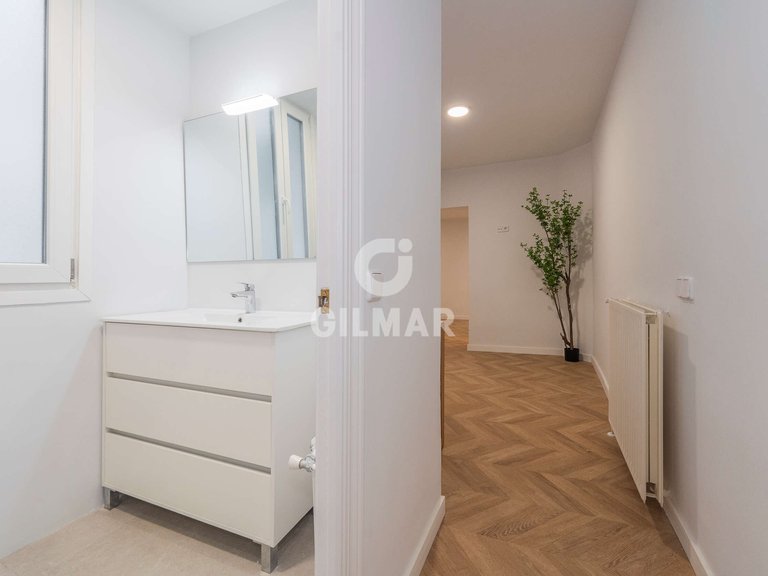 Apartment for Sale in Madrid, Madrid 21