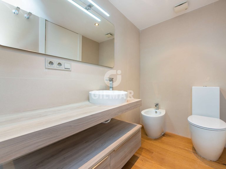 Apartment for Sale in Madrid, Madrid 17