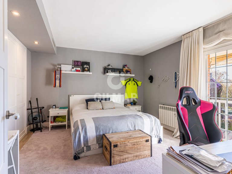Town House for Sale in Madrid, Madrid 23