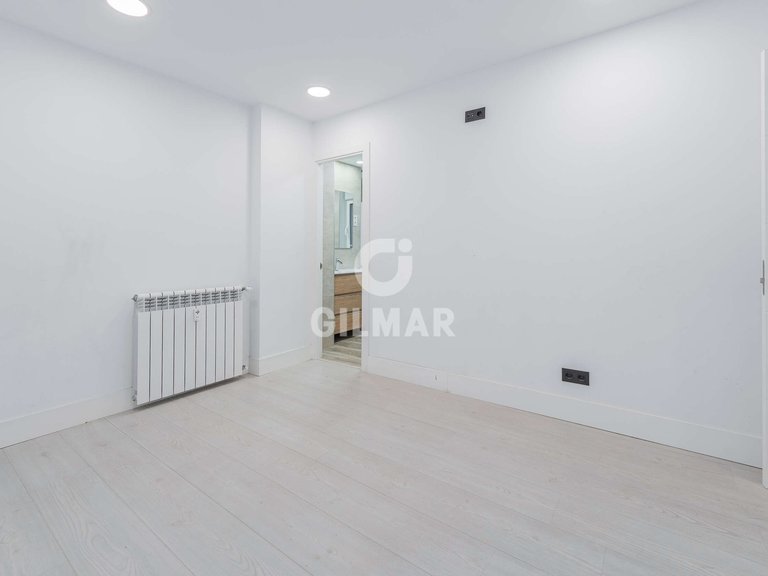Apartment for Sale in Madrid, Madrid 23
