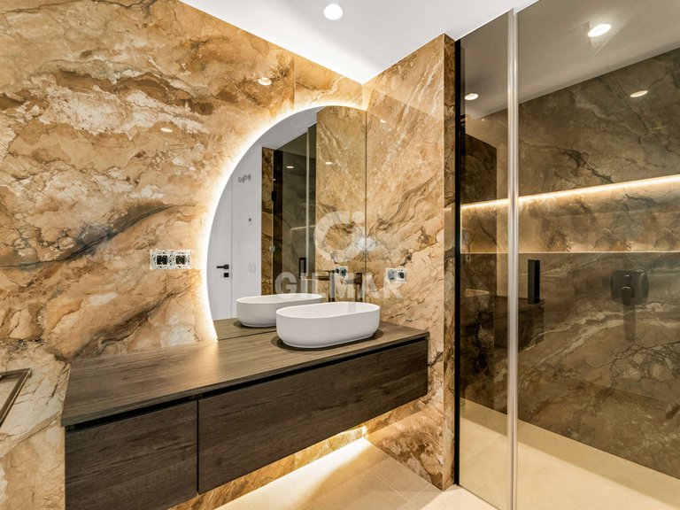 Town House for Sale in MÁlaga, Malaga 4