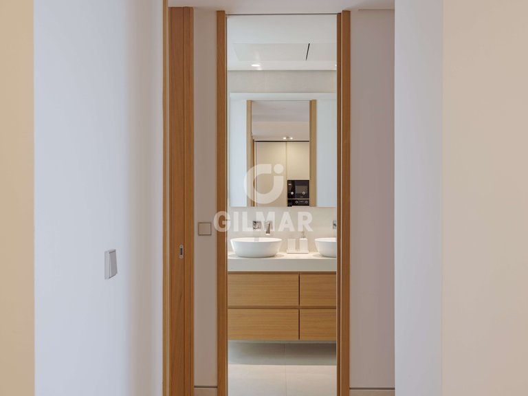 Apartment for Sale in MÁlaga, Malaga 28