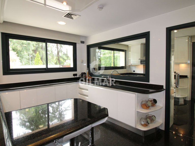 Villa for Sale in Madrid, Madrid 13