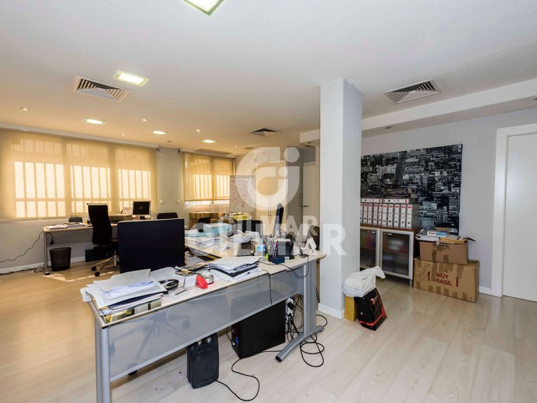 Commercial for Sale in Madrid, Madrid 14