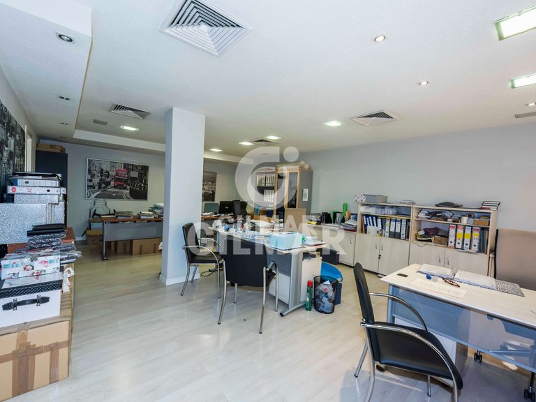 Commercial for Sale in Madrid, Madrid 11