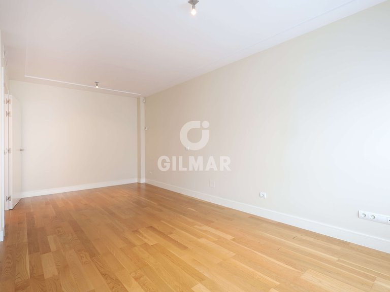 Apartment for Sale in Madrid, Madrid 6