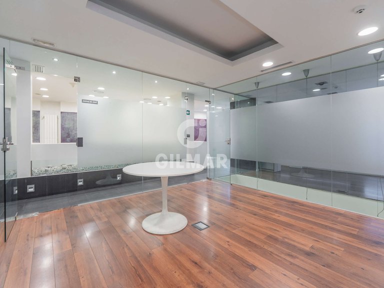 Commercial for Sale in Madrid, Madrid 16