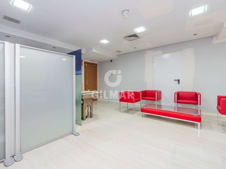 Commercial for Sale in Madrid, Madrid 20