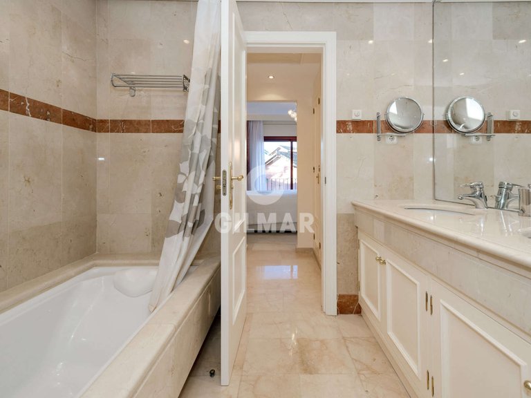 Town House for Sale in MÁlaga, Malaga 50