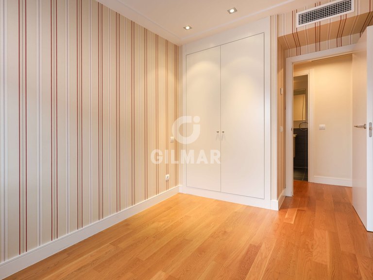 Apartment for Sale in Madrid, Madrid 26