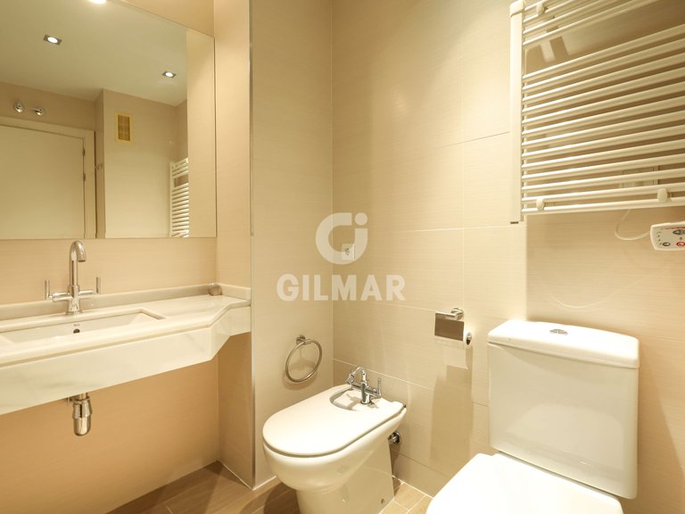 Apartment for Sale in Madrid, Madrid 22